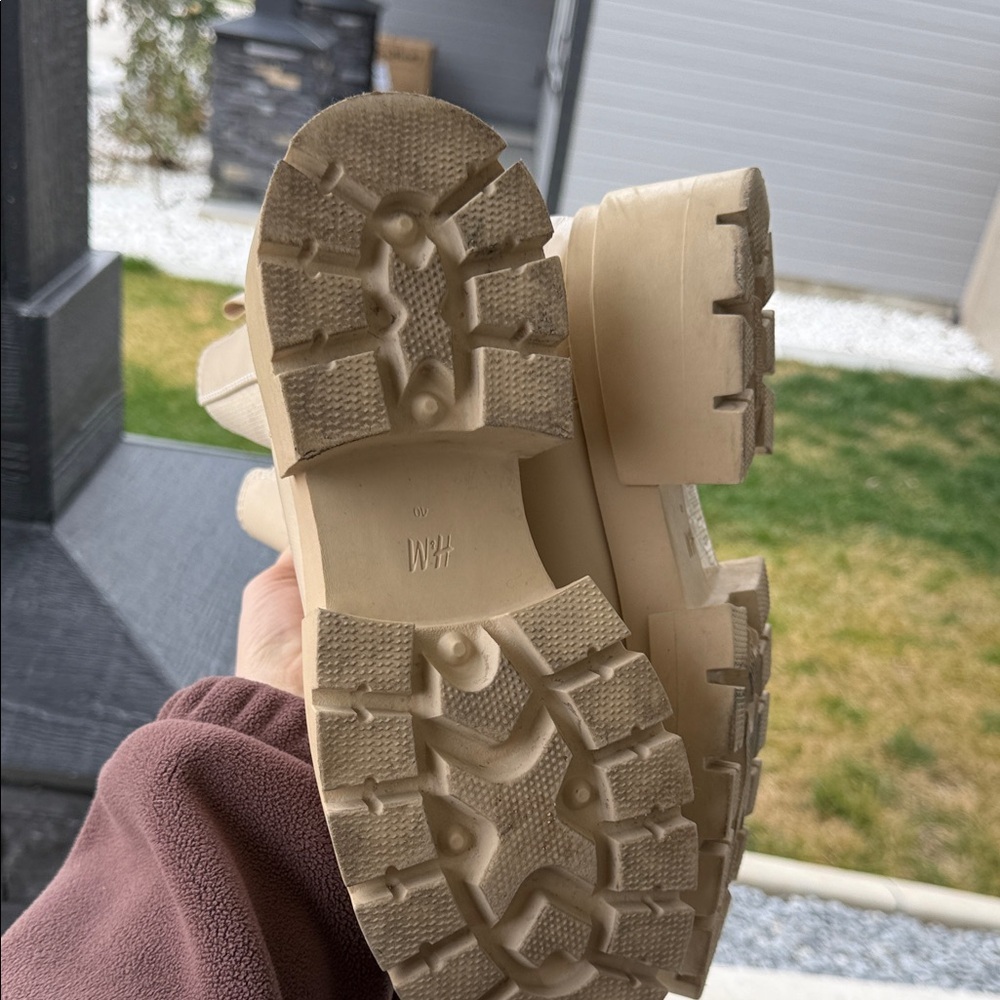 H&M Beige Ankle Booties - Picture 4 of 6